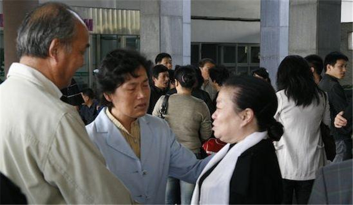 曹秋根的妻子是谁 曹秋根的妻子女儿照片疑曝光