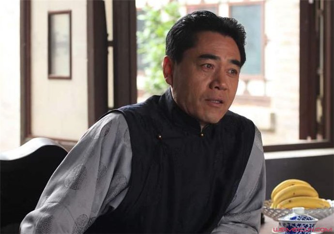 陈宝国年轻时的照片 年轻时颜值高他主演的电视剧有哪些