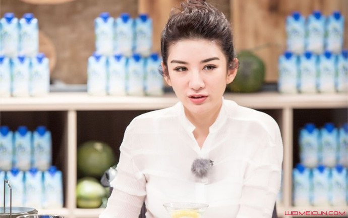 黄奕回忆女儿被夺 字里行间透着悲伤却有一细节遭质疑
