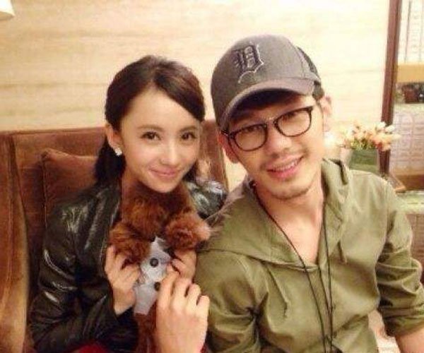 白宇女朋友刘萌萌图片 为什么白宇没有朱一龙的人气高