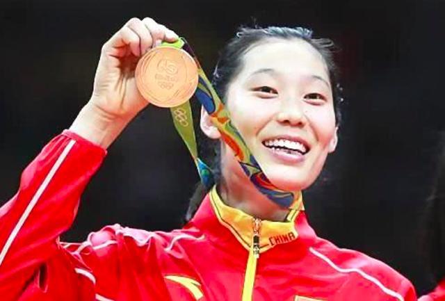 女排朱婷的个人资料简介身高多少年薪有多少人民币
